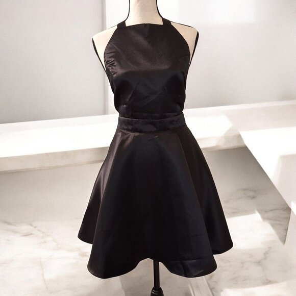Commense Womens Satin Open-Back Pleated Mini Dress With Bow Detail Size M Little - Picture 3 of 8